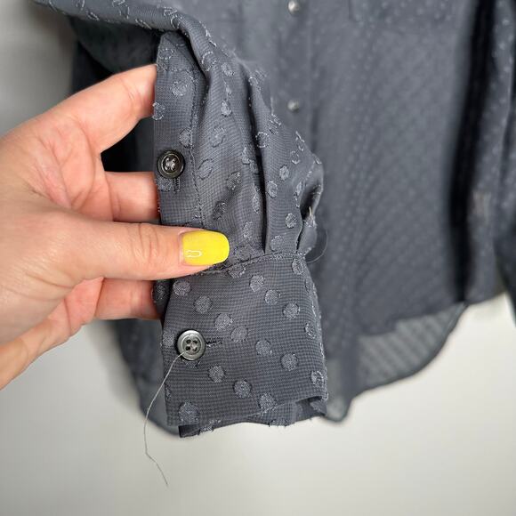 Madewell Women's Gray Sheer High Low Button Front Dot Textured Blouse Small - Picture 6 of 7